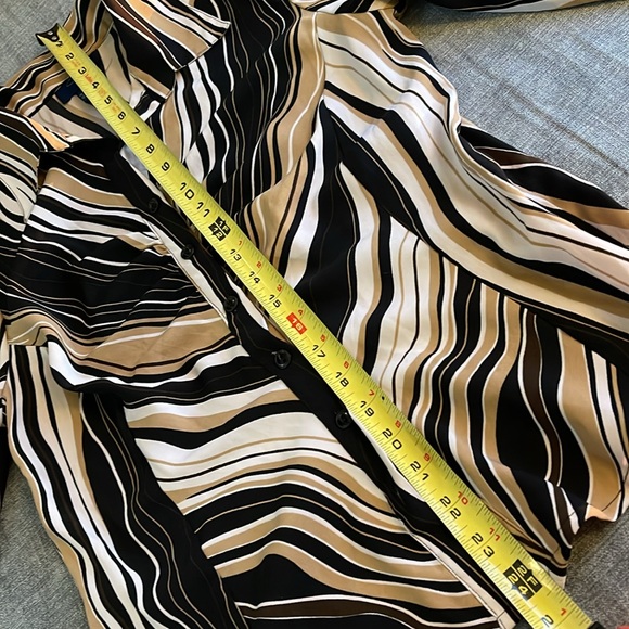 Rag medium, top, brown, beige, white, button front three-quarter sleeve 24-133 - Picture 6 of 8